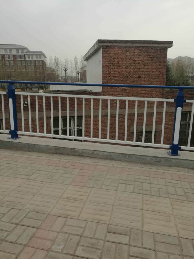 道路護欄